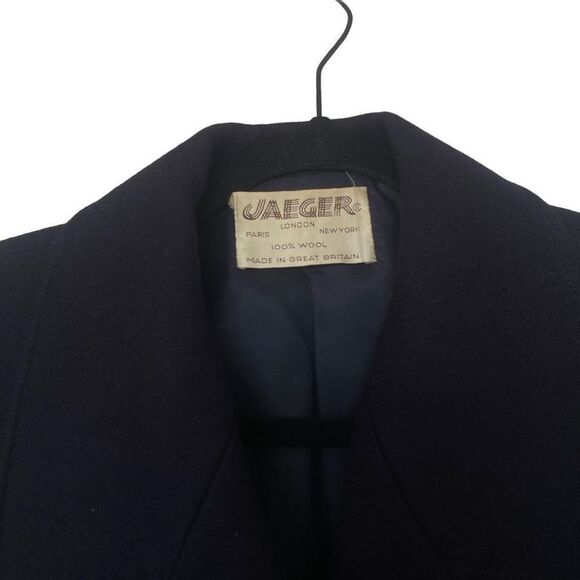 Vintage JAEGER Wool Double Breasted Blazer in Navy Blue - Picture 3 of 11